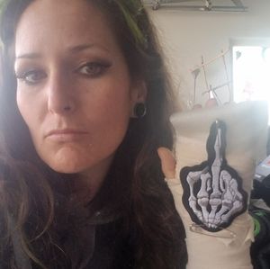 Meet your Posher, Miriam